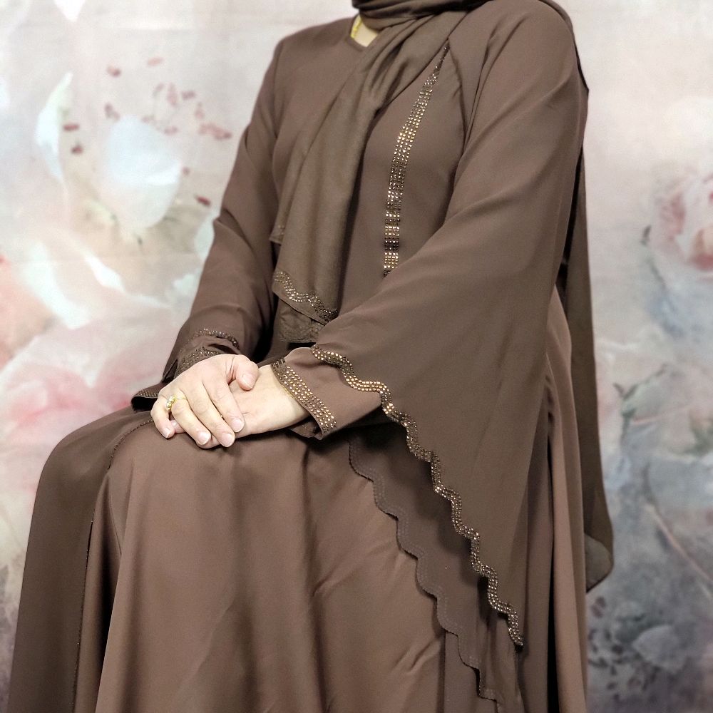Layan Dress Abaya with Flowy Sleeves – Elegant Modest Wear in Navy & Chocolate Brown