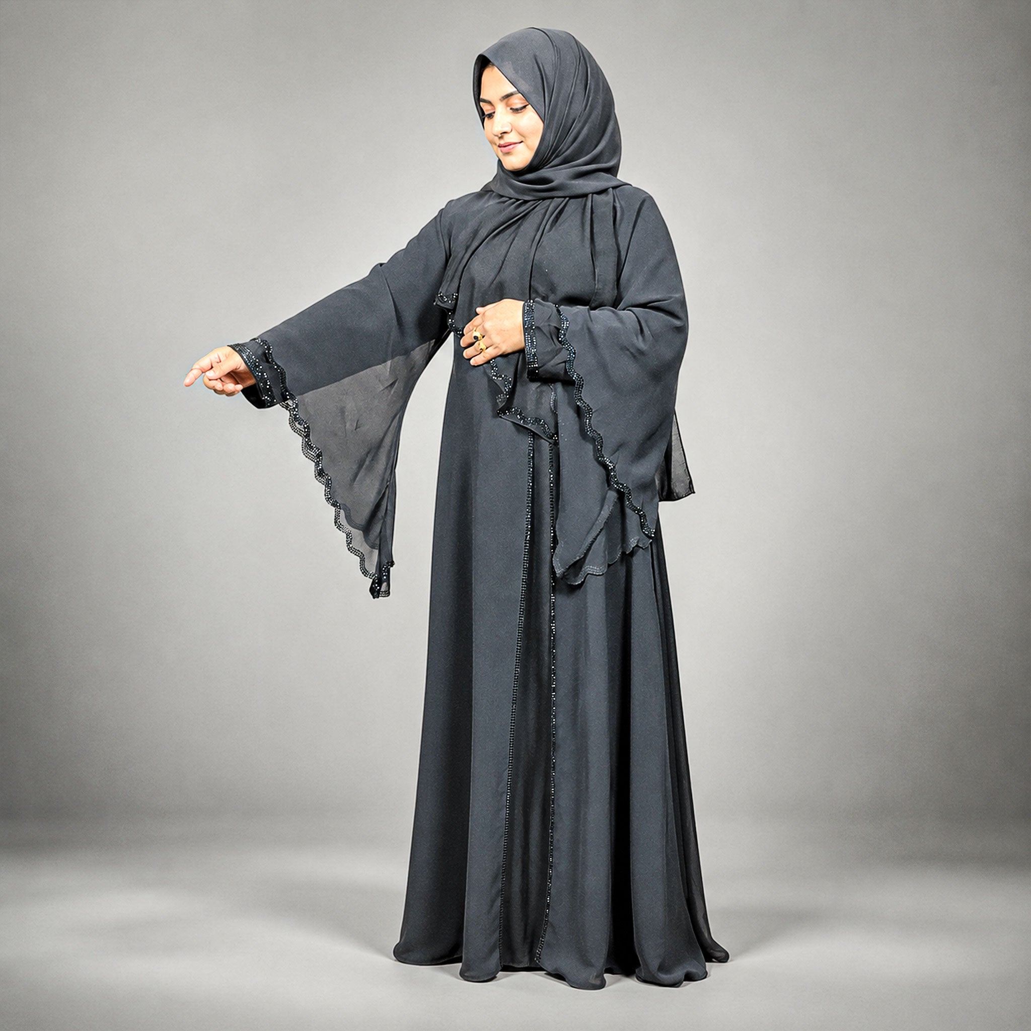 Layan Dress Abaya with Flowy Sleeves – Elegant Modest Wear in Navy & Chocolate Brown