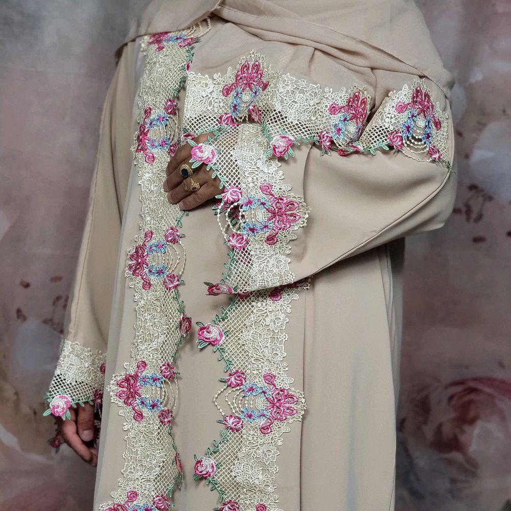 Nardine Lace Floral 4 Piece Abaya Set with Inner Slip, Belt & Scarf